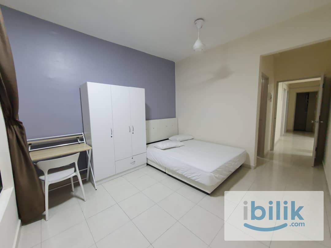 (Room for Rent) Master Room @ Bayan Baru - Image 1