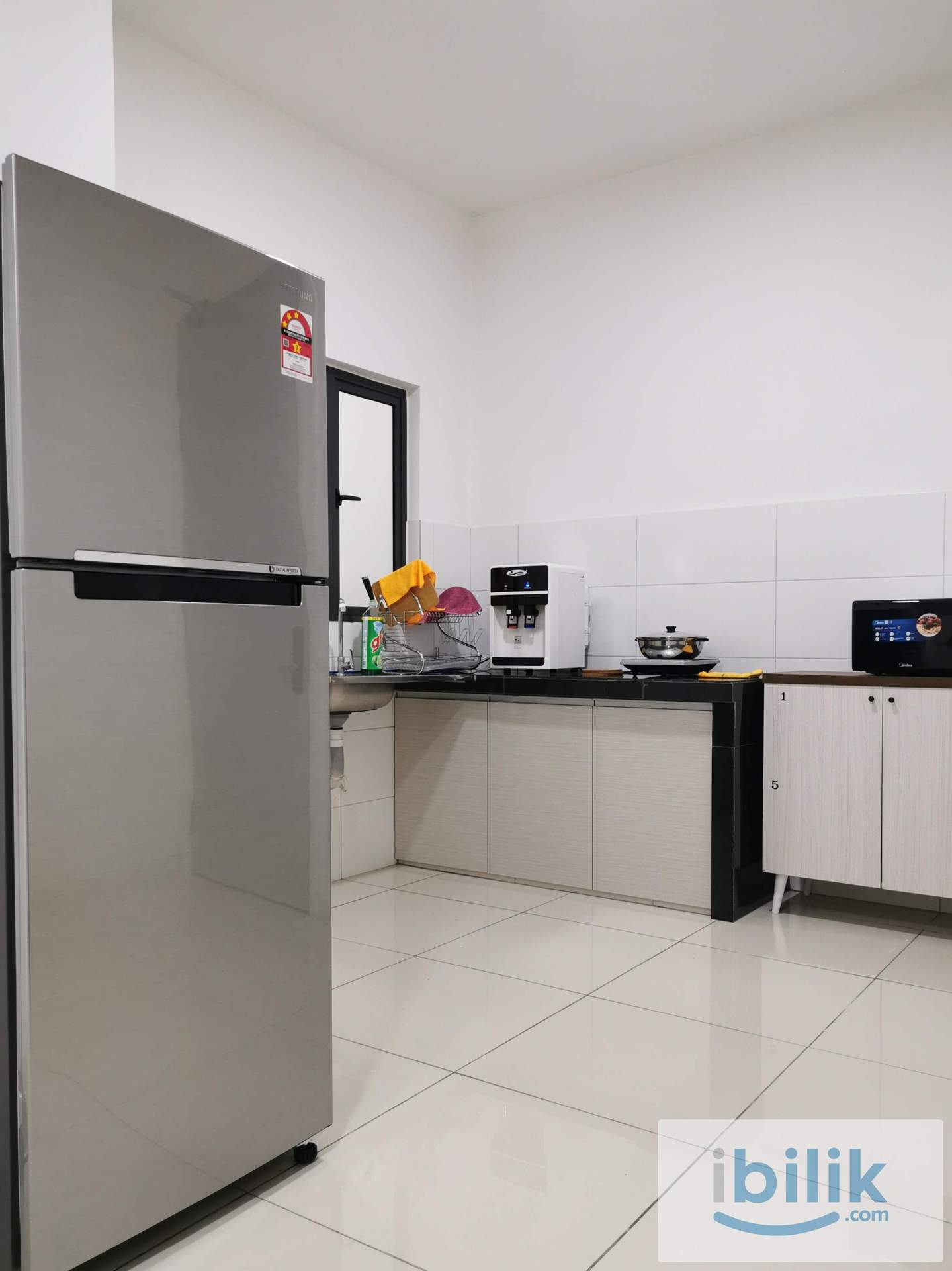 [Female Unit] Single Room Near LRT - Image 3