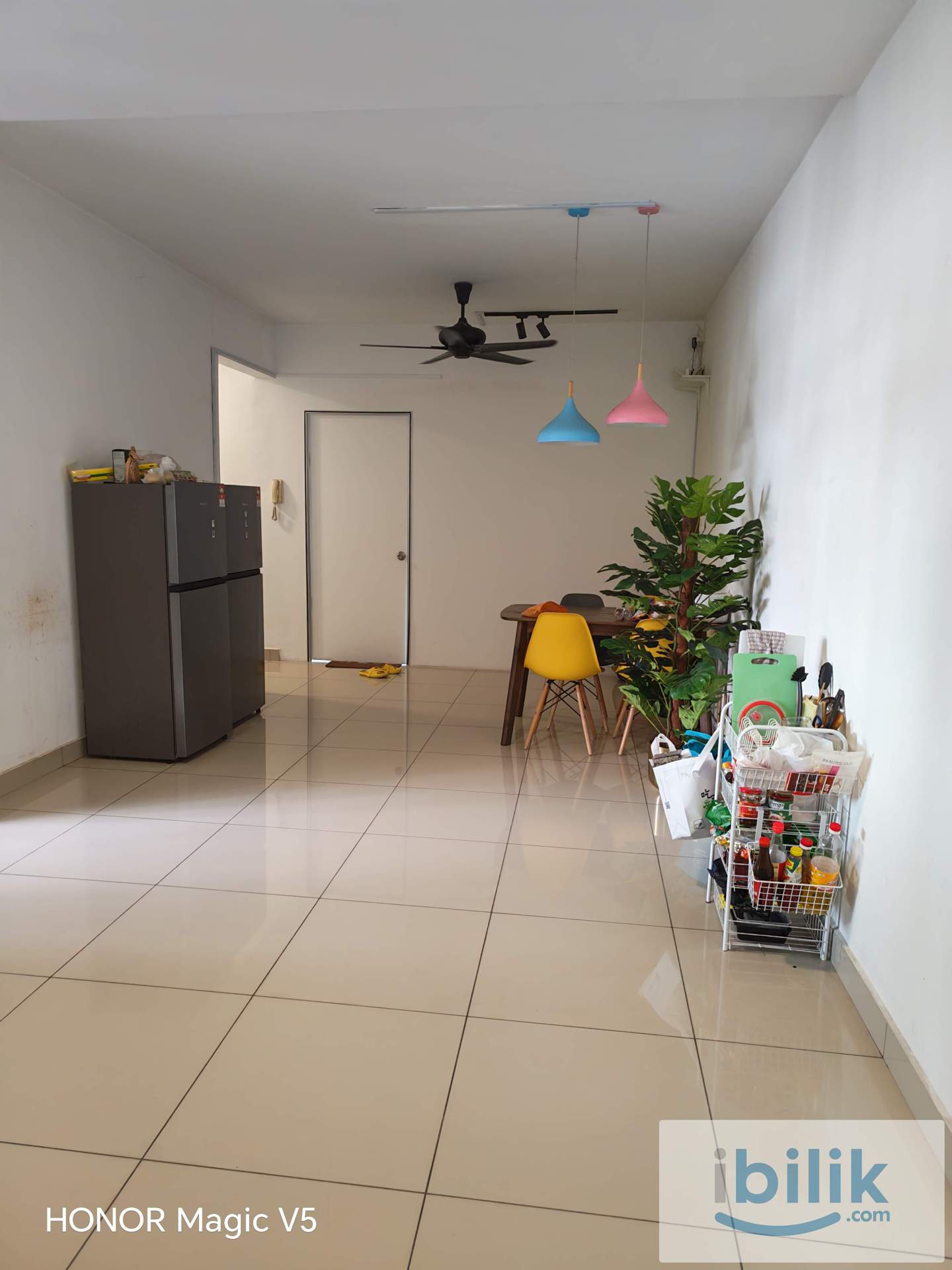 Female Unit - Spacious Medium Room at Kiara Residence 2 [walking distance to LRT] - Image 2