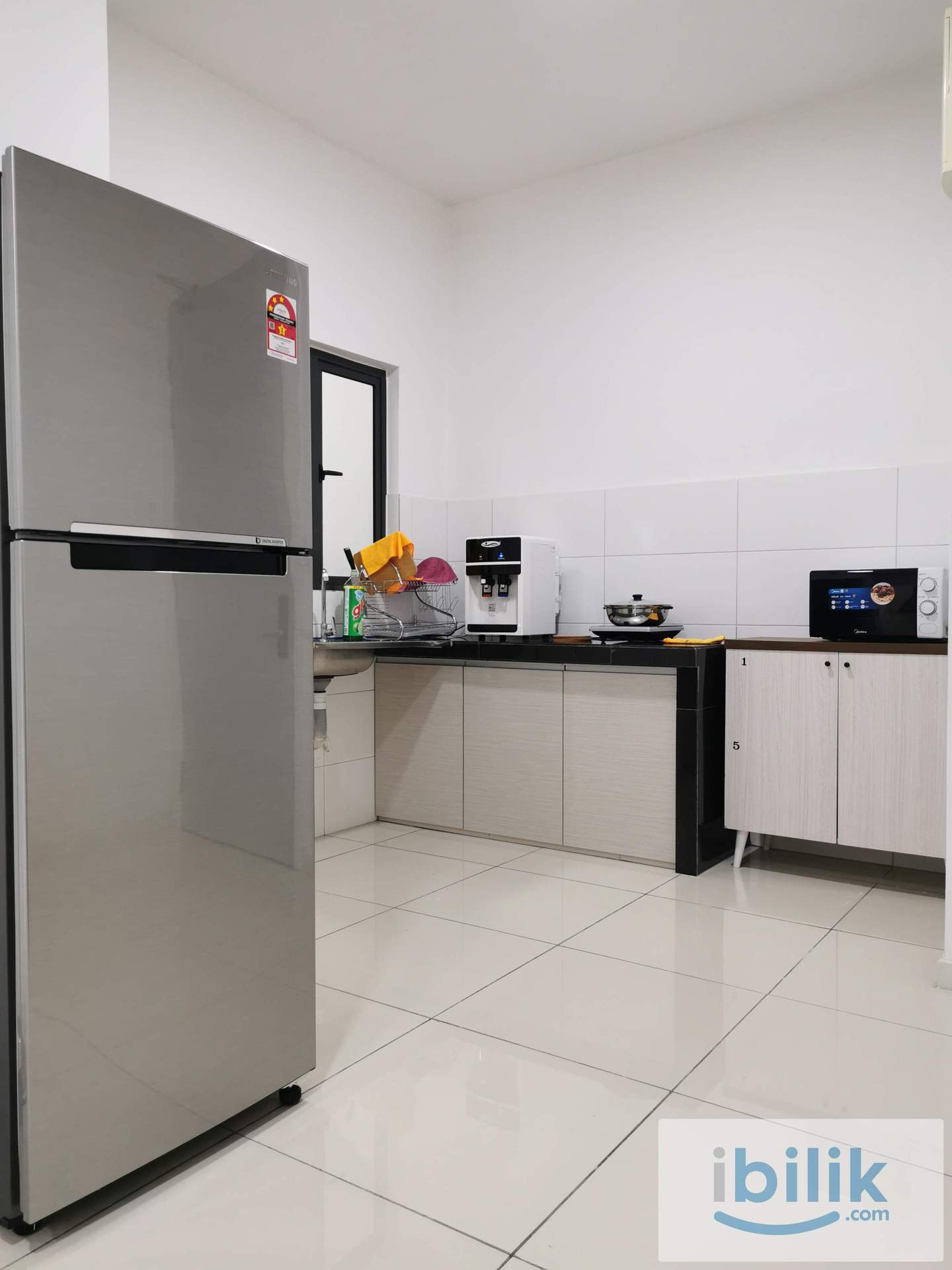 [Female Unit] Single Room [5 min walk to LRT] - Image 3
