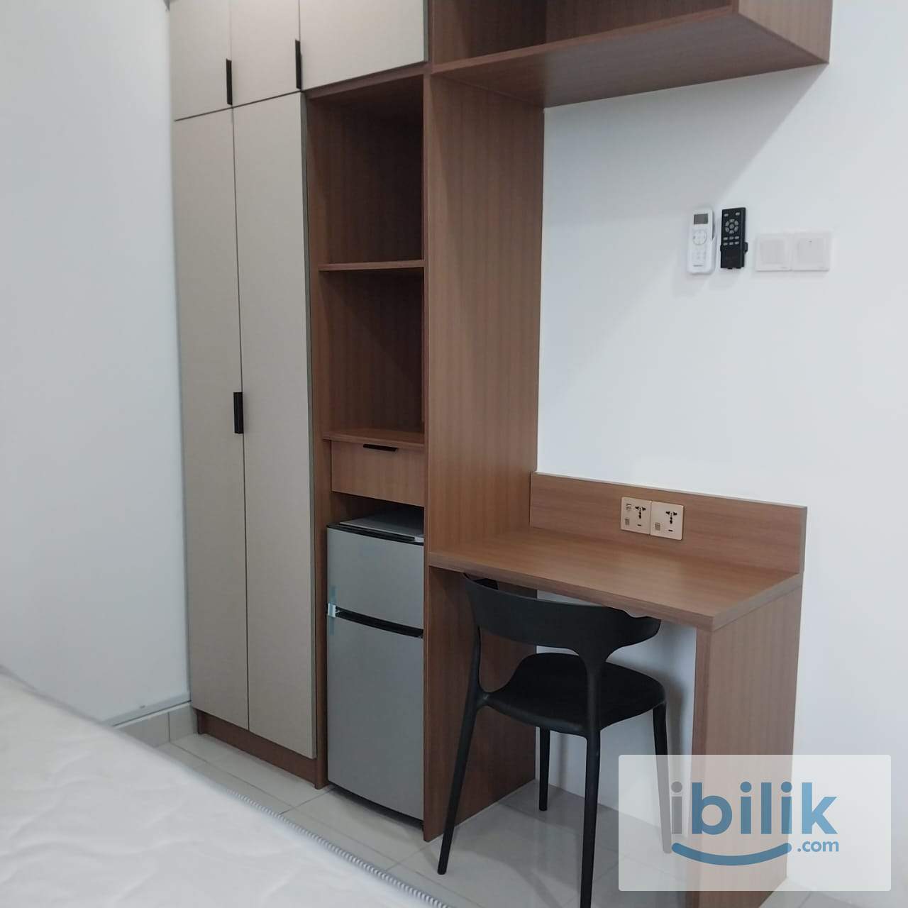 Kampar Lake Condo 阳台房 UTAR TAR UMT 附近 Queen床 明亮通风 合租房 全套家具 - Image 2