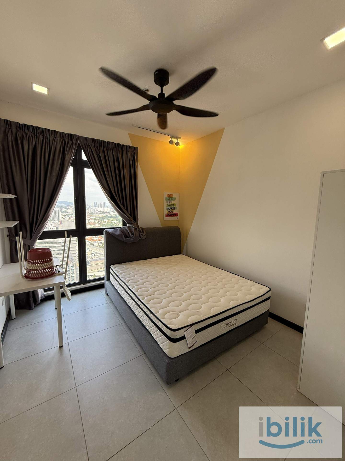 Neu Suites Ampang Female Room for Rent Near KLCC | Jelatek LRT | Fully Furnished Medium Room - Image 1