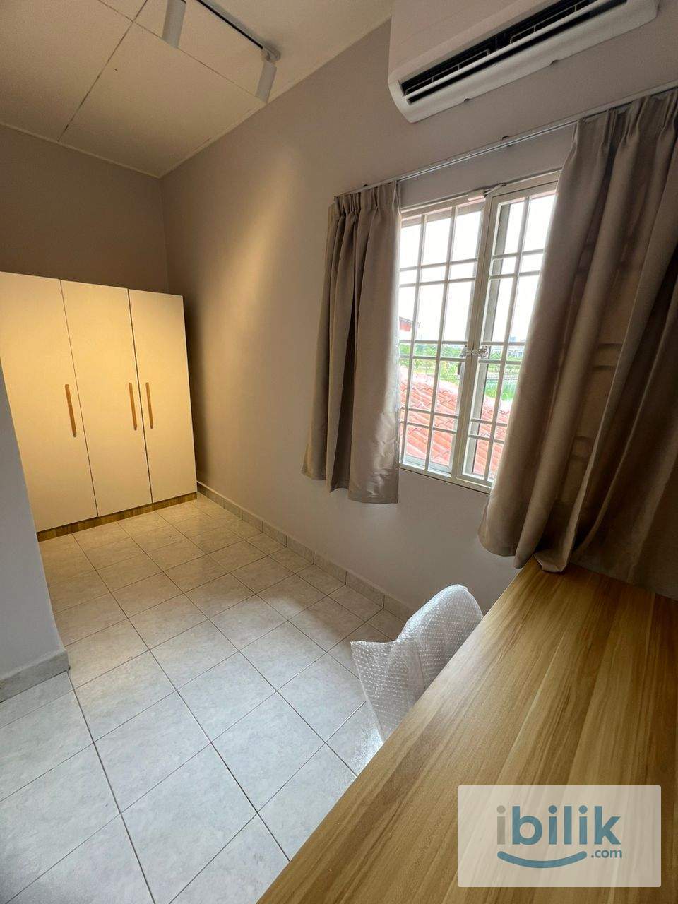 Room for Rent Taman Mutiara Puchong | Medium Room Near LRT | IOI Mall | Fully Furnished - Image 2