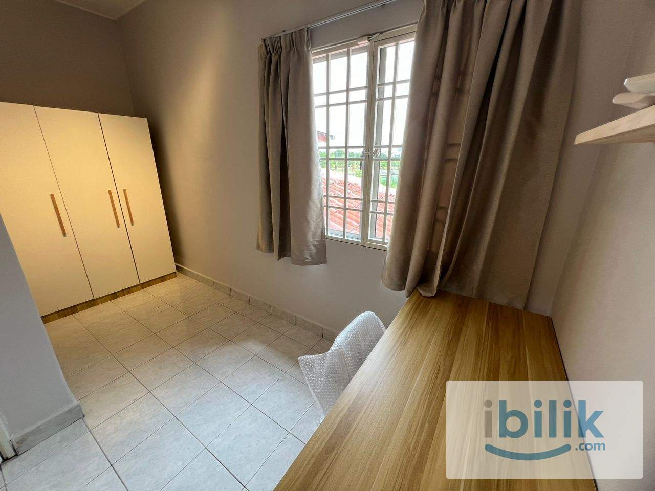 Room for Rent Taman Mutiara Puchong | Medium Room Near LRT | IOI Mall | Fully Furnished - Image 4