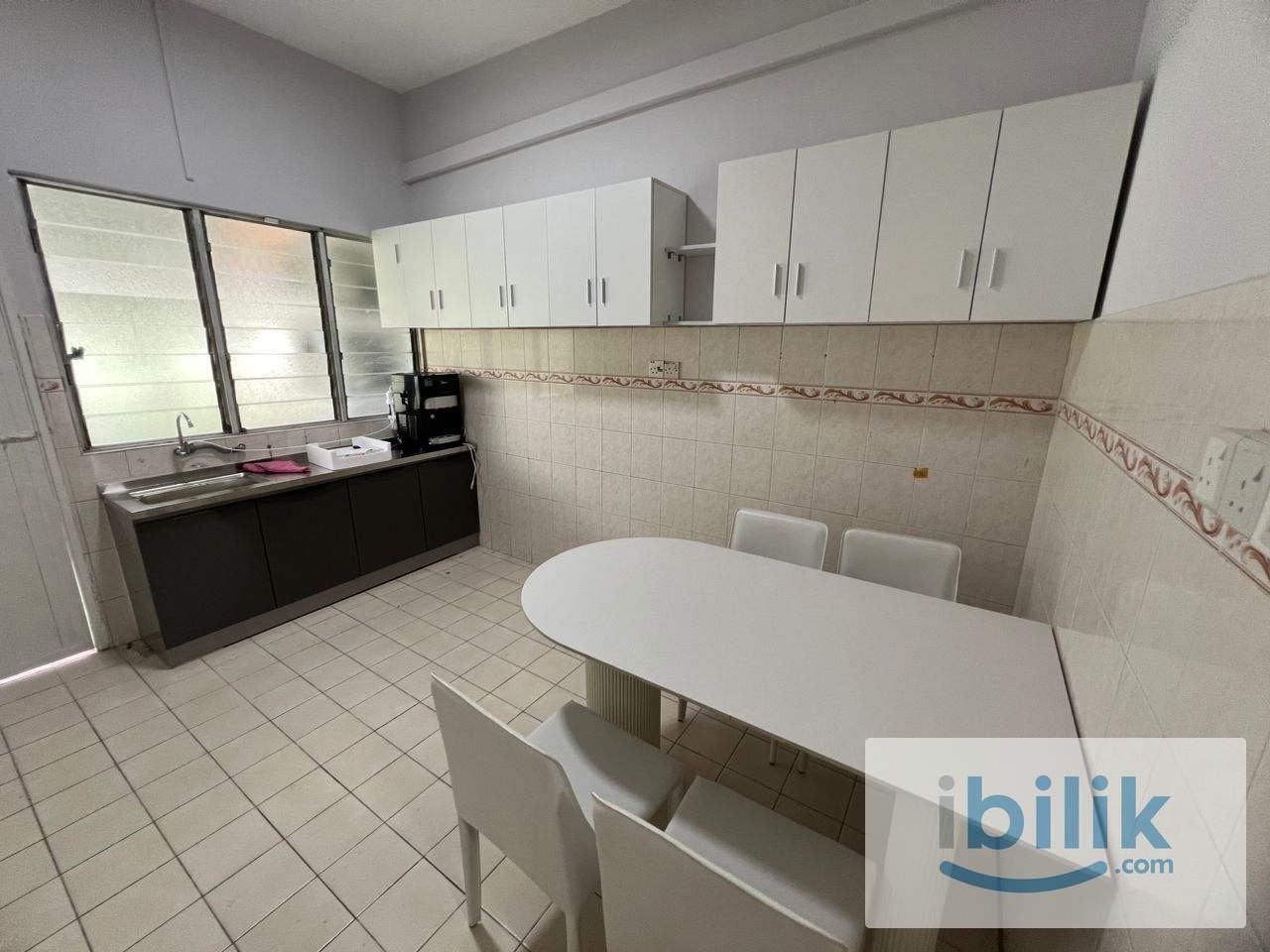 Room for Rent Taman Mutiara Puchong | Medium Room Near LRT | IOI Mall | Fully Furnished - Image 6