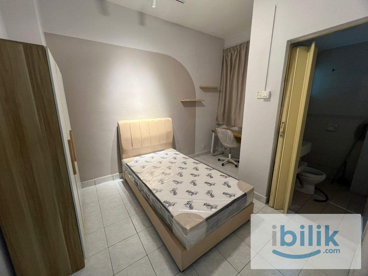 Room for Rent Taman Mutiara Puchong | Single Room with Window | Near LRT | IOI Mall | Fully Furnished  - Image 3