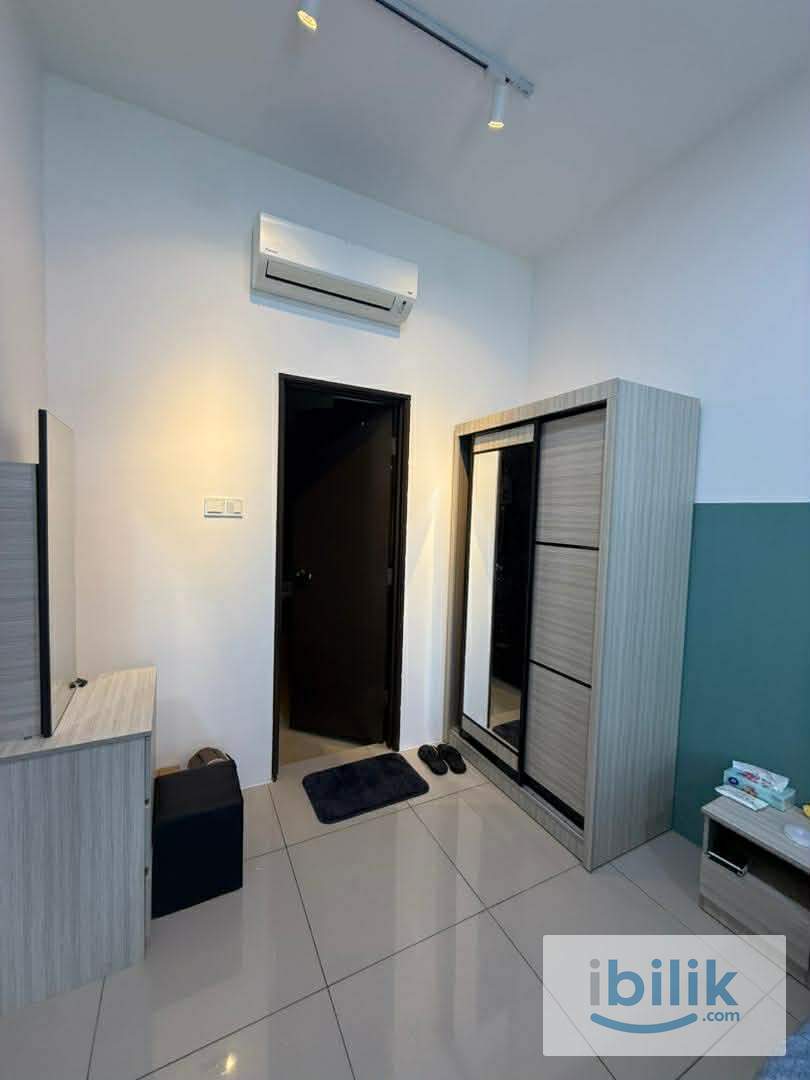JB Master Bedroom for rent  - Image 5