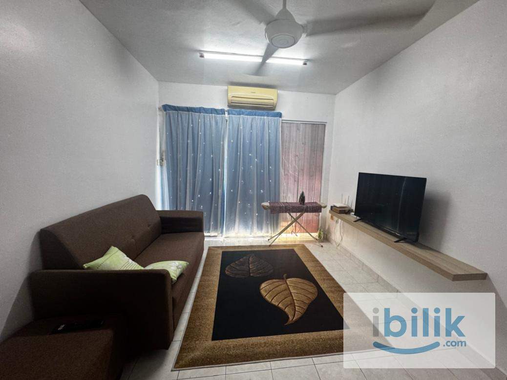 Middle Room at Flora Damansara, Damansara Perdana - Image 5