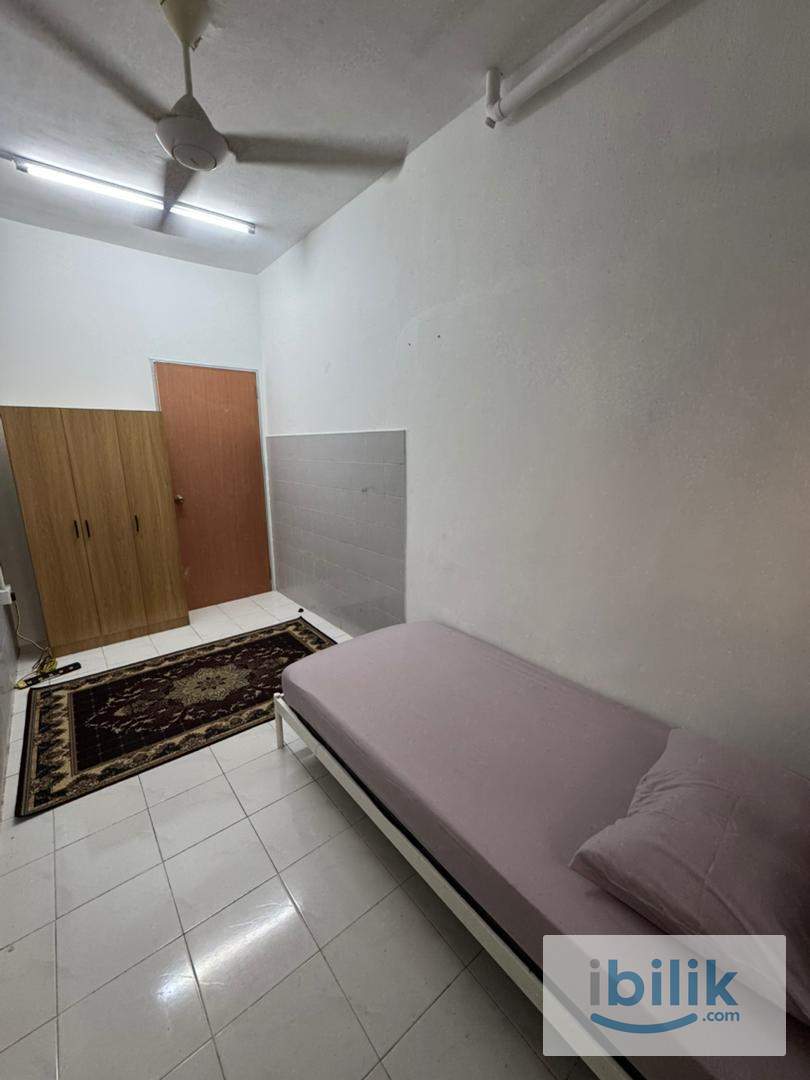 Room For Rent At Seri Kembangan - Image 6