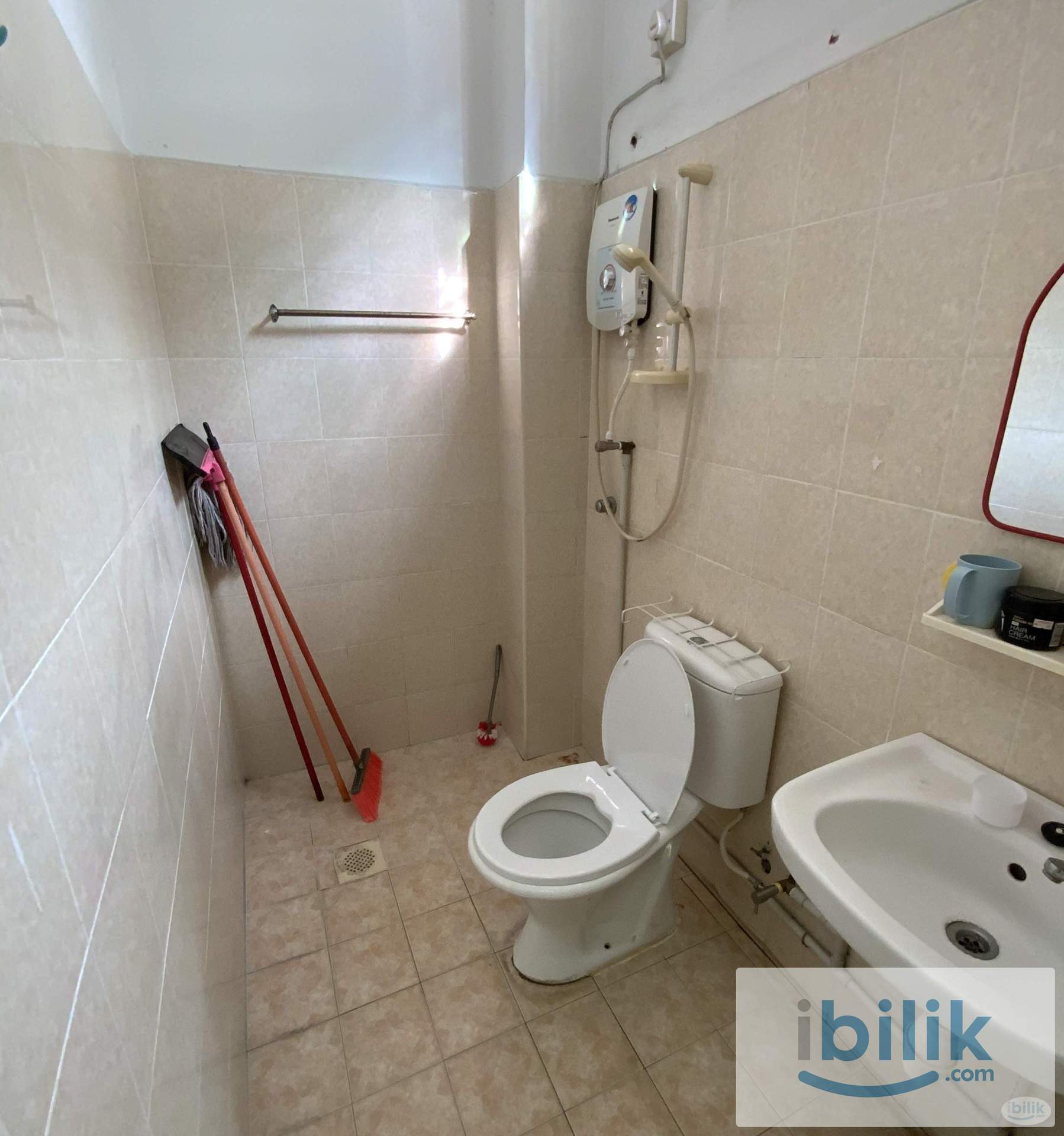 ONE RENTAL COVER ALL-RAJA UDA middle room landed house - Image 4
