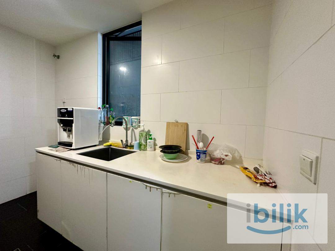 Middle Room at SQWhere, Sungai Buloh - Image 3