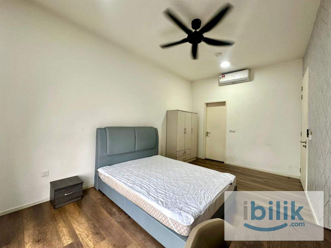 Master Room at SQWhere, Sungai Buloh - Image 1