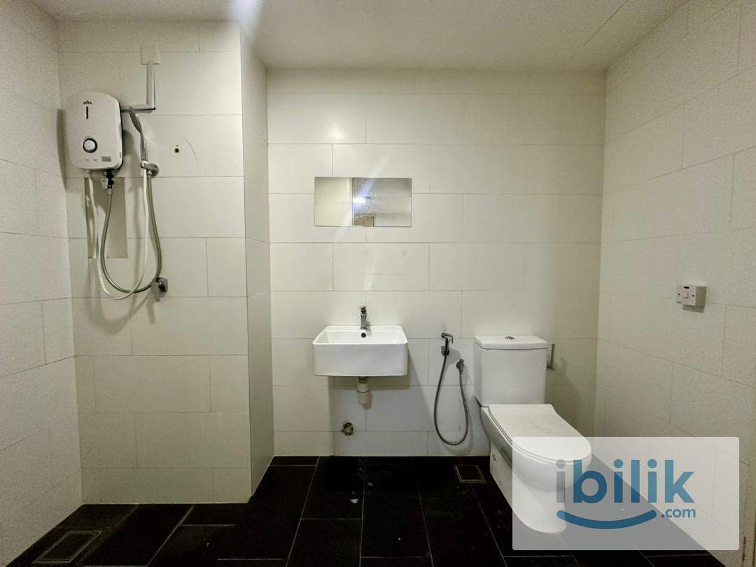 Super Single Room at SQWhere, Sungai Buloh MRT - Image 6