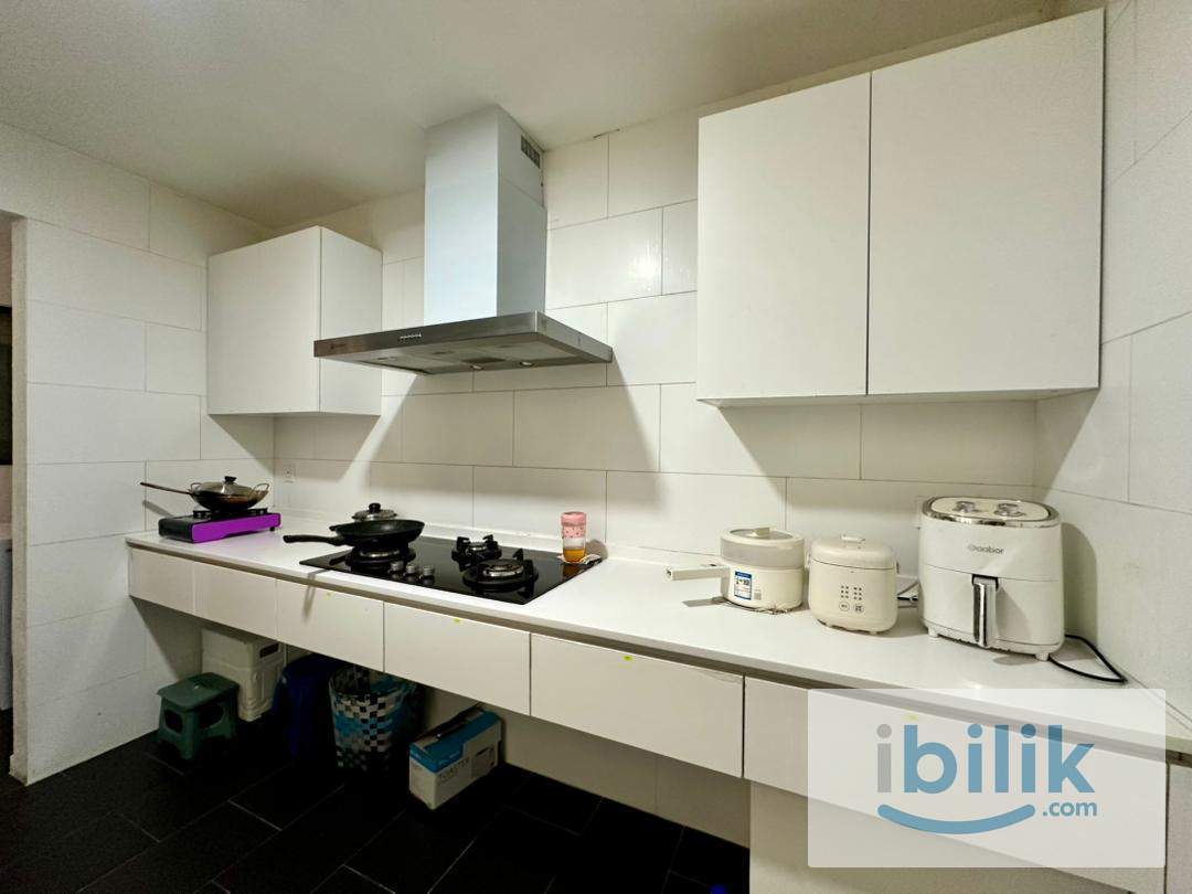 Middle Room at SQWhere, Sungai Buloh - Image 3