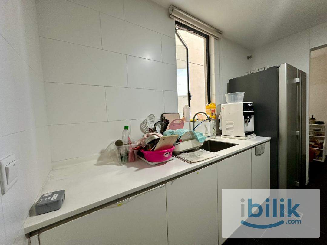 Middle Room at SQWhere, Sungai Buloh - Image 4