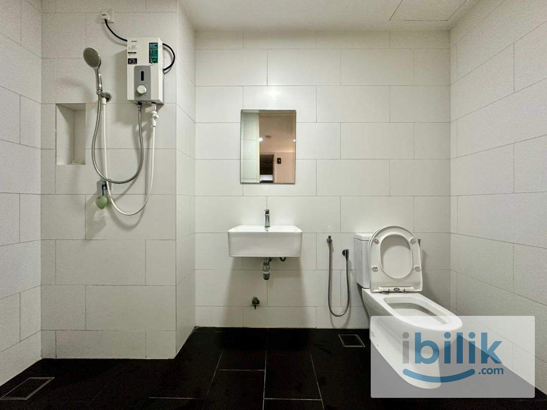 Super Single Room at SQWhere, Sungai Buloh MRT - Image 3