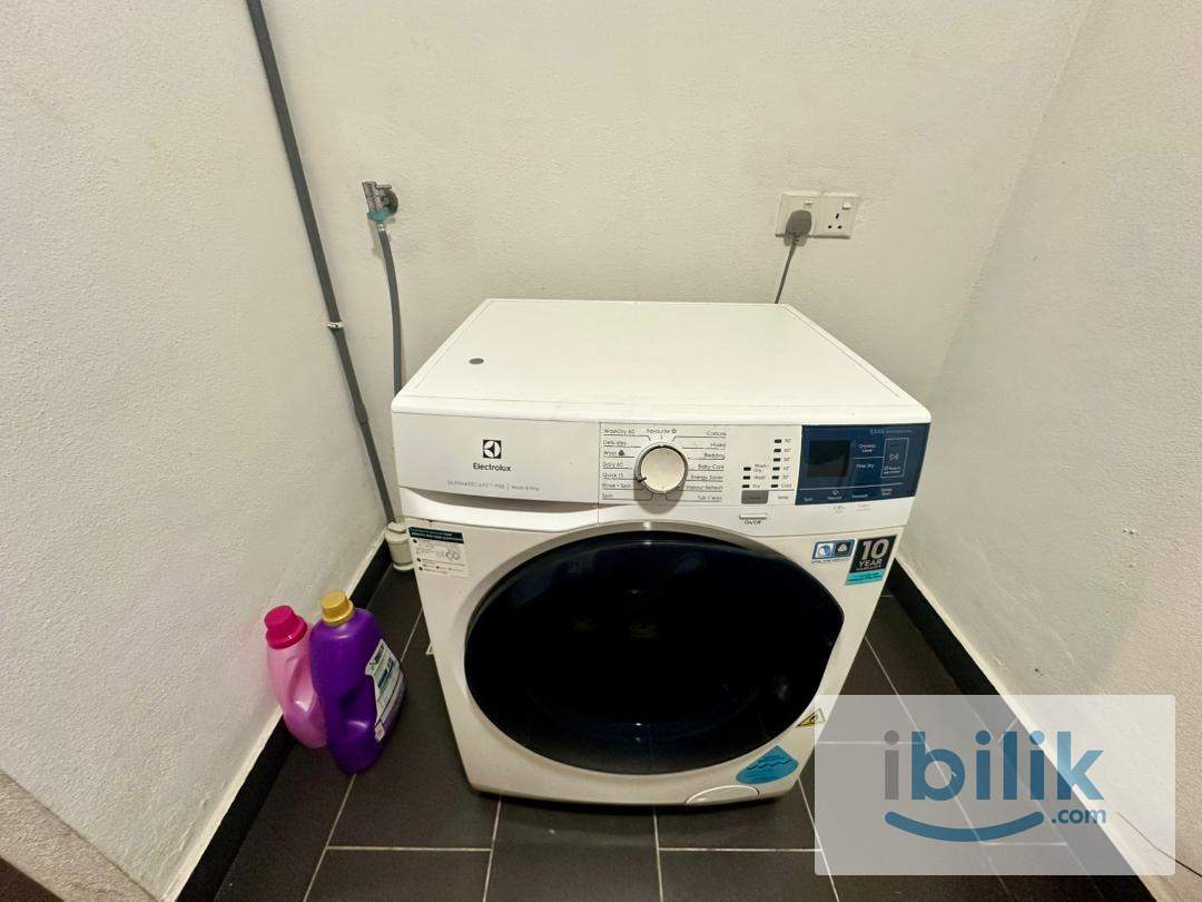Medium Room at SQWhere, Sungai Buloh - Image 6