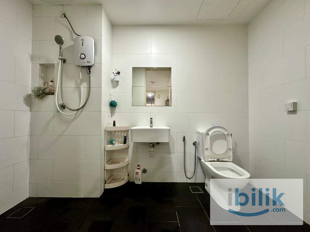 Super Single Room at SQWhere, Sungai Buloh MRT - Image 3