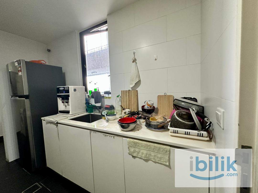 Super Single Room at SQWhere, Sungai Buloh MRT - Image 4