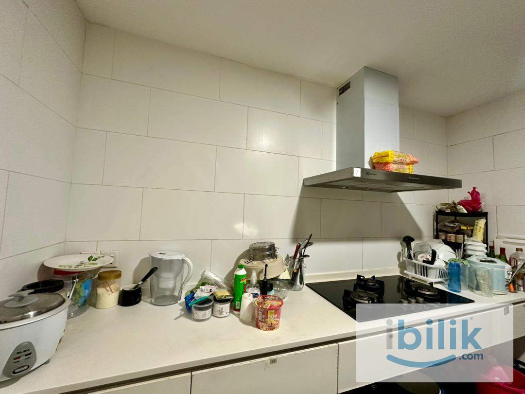 Sqwhere, Super Single Room Fully Furnished, MRT Linked - Image 5