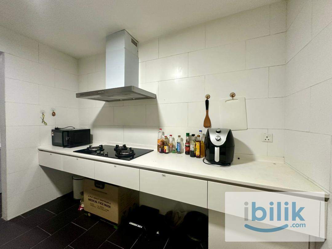 Sqwhere, Super Single Room Fully Furnished, MRT Linked - Image 4