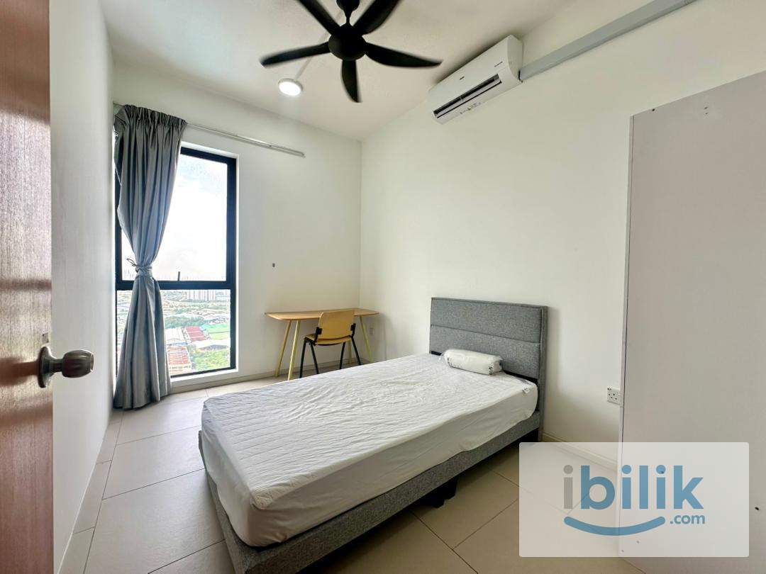 Sqwhere, Super Single Room Fully Furnished, MRT Linked - Image 1