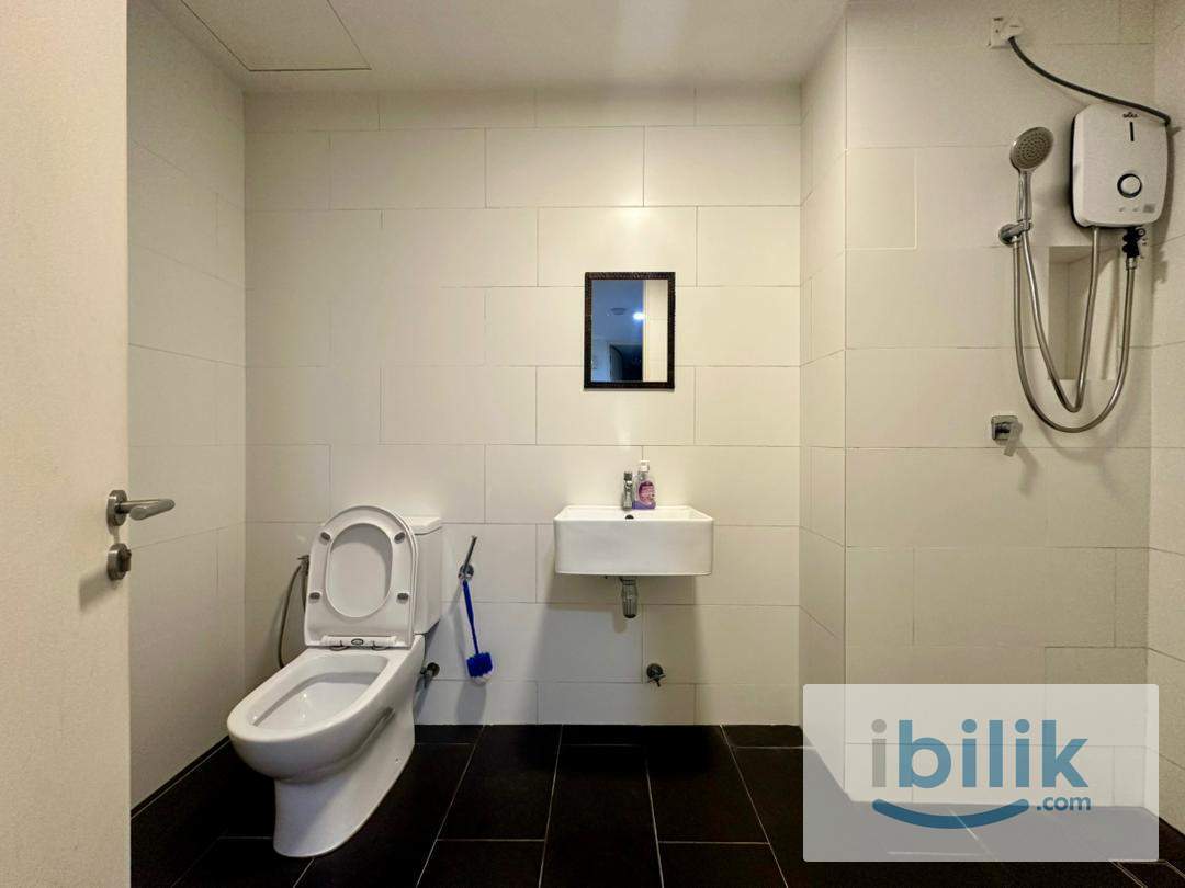 Sqwhere, Super Single Room Fully Furnished, MRT Linked - Image 3