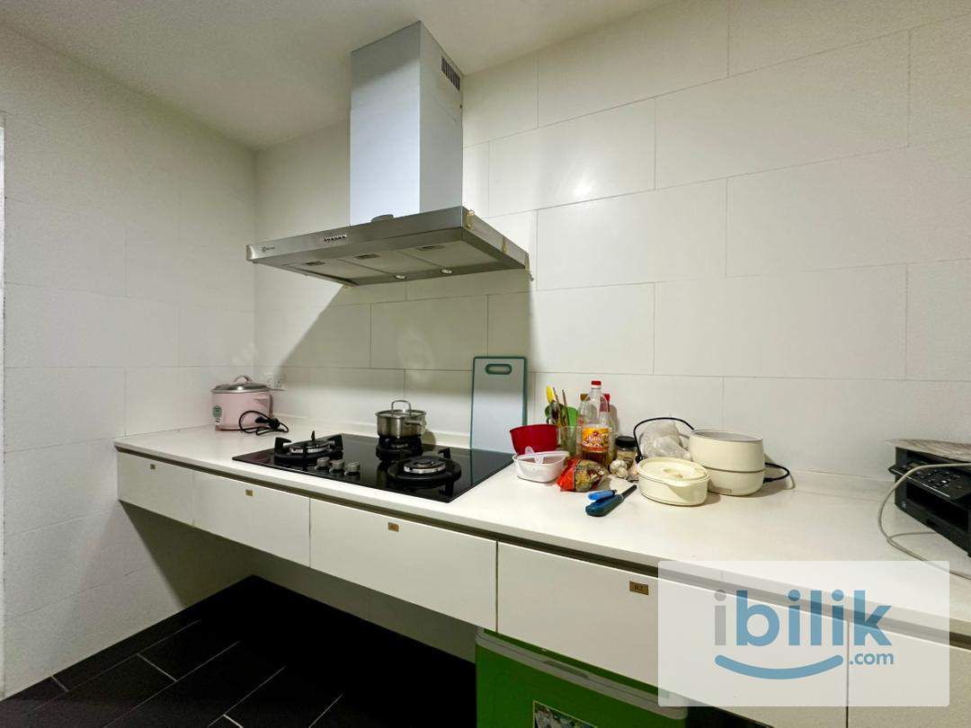 Master Room at SQWhere, Sungai Buloh - Image 5