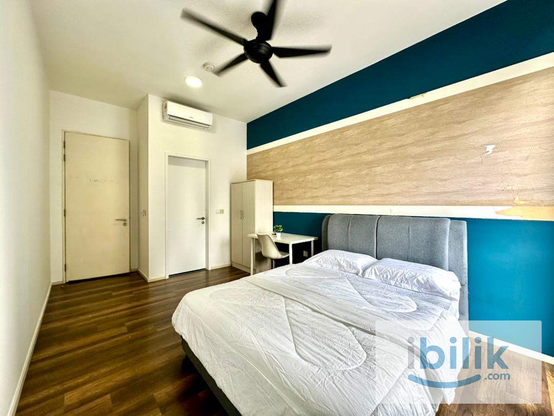 Brand New Medium Room at SQWhere, Sungai Buloh, MRT (Female Only) - Image 1
