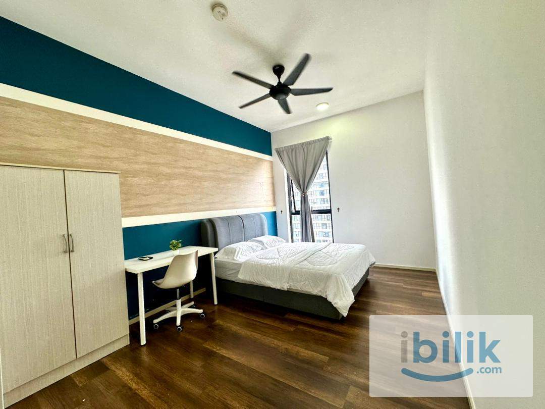Brand New Medium Room at SQWhere, Sungai Buloh, MRT (Female Only) - Image 2