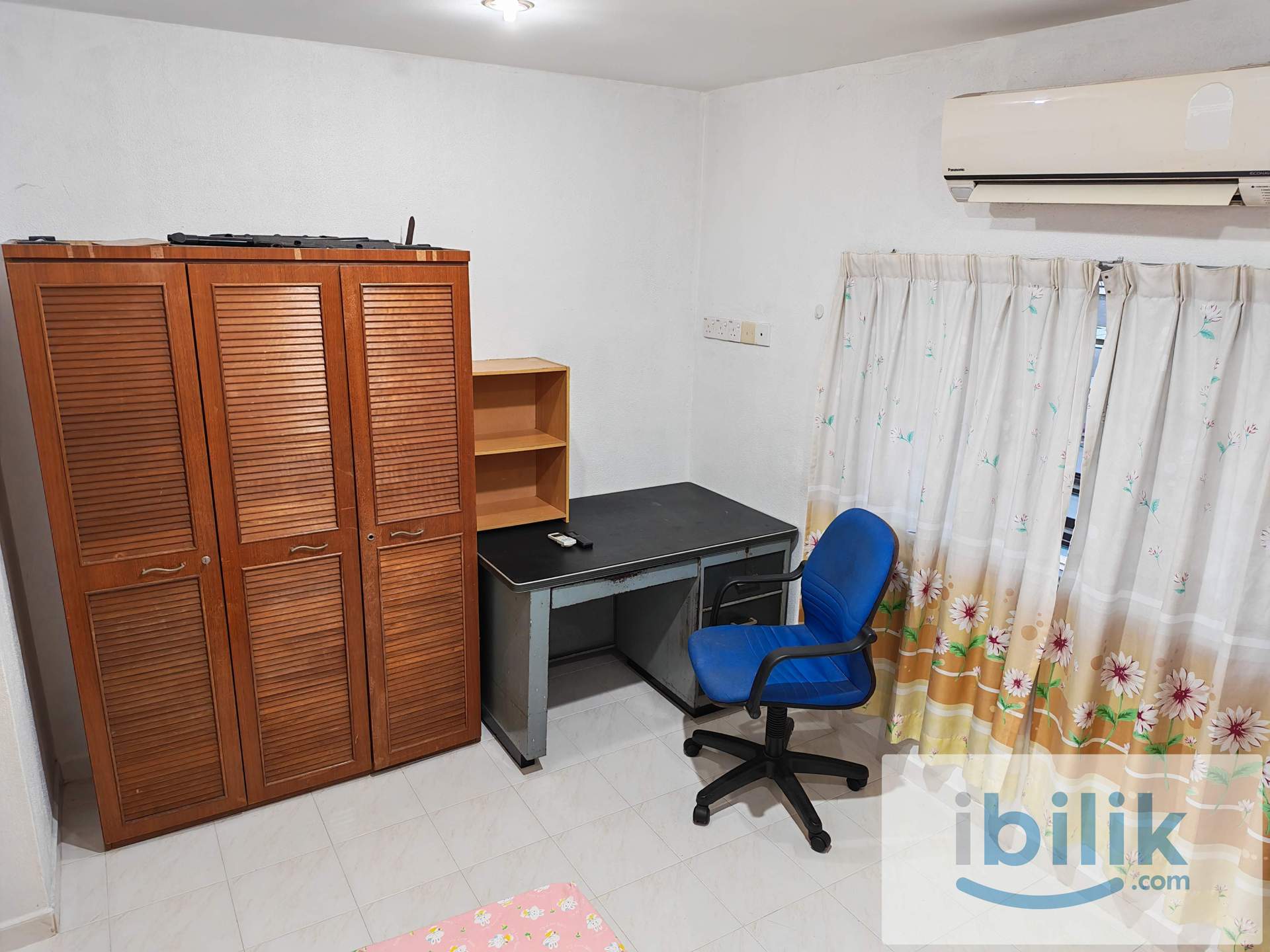 Air-cond Room at Island Glades for rent - Image 2