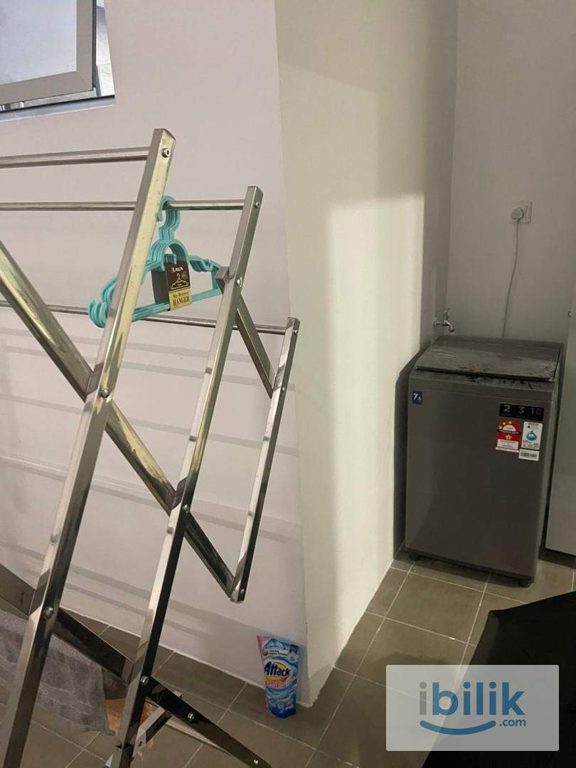 FREE WIFI+UTILITIES, Balcony room @ Platinum OUG, Muhibbah LRT - Image 2