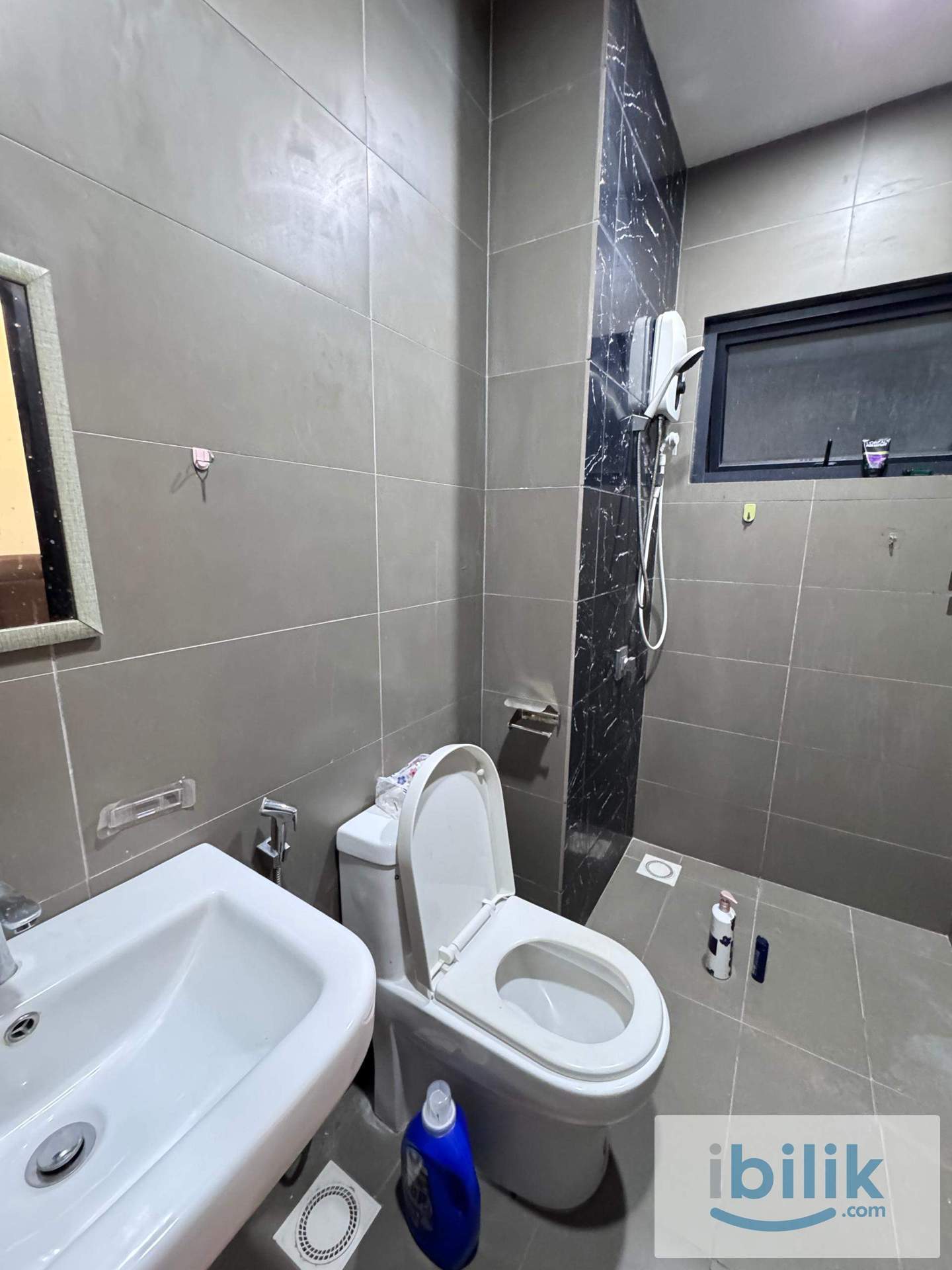 FREE WIFI WATER ELECTRIC, Single Room Havre, Bukit Jalil, Pavilion 2 - Image 3