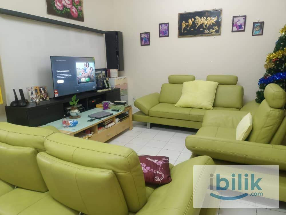 Fully Furnished Master Bedroom For Rent Villa Damansara Kota Damansara petaling Jaya - Image 1