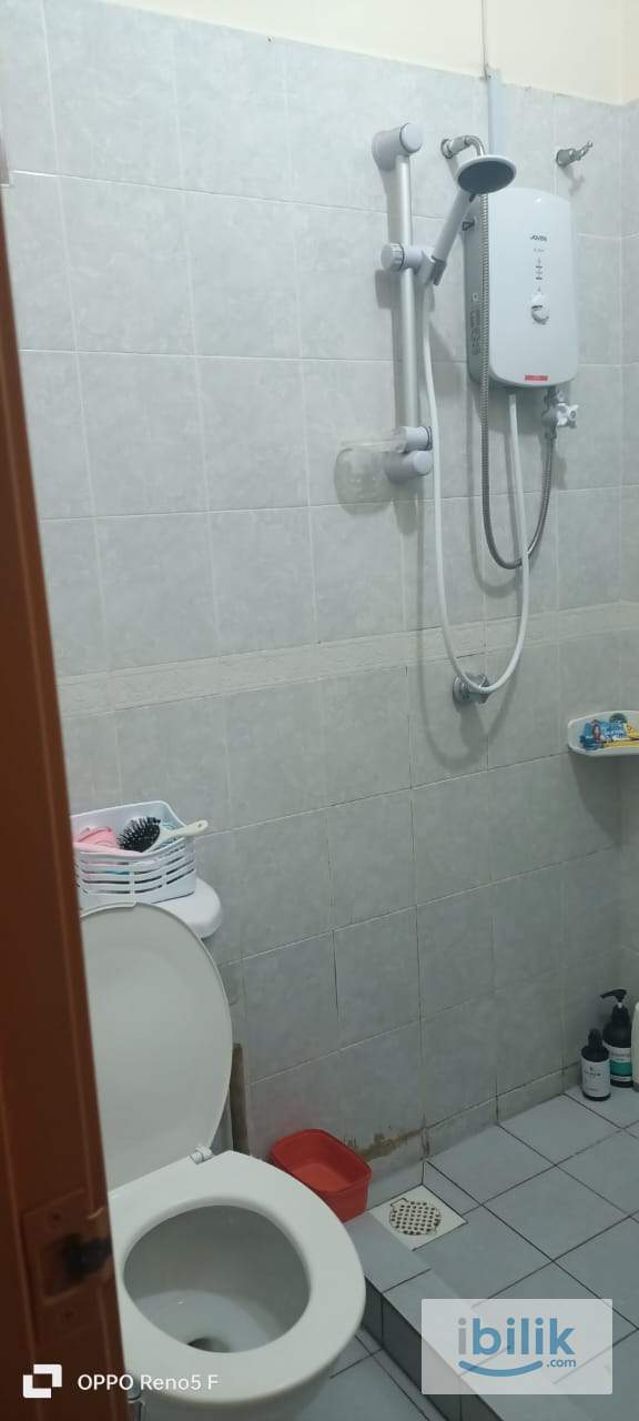 ROOM FOR RENT- KOTA DAMANSARA, Comfortable Guest Room Available ( Long Term Preferred) Villa Damansara, Kota Damansara.  - Image 9