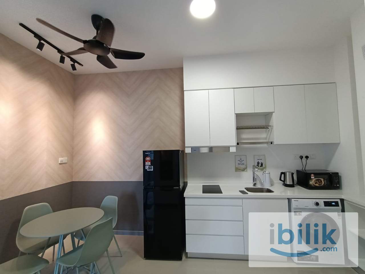 🎊Pivot Point Pads: Your Perfect Middle Room Spot at Bangsar South, Kuala Lumpur - Image 2