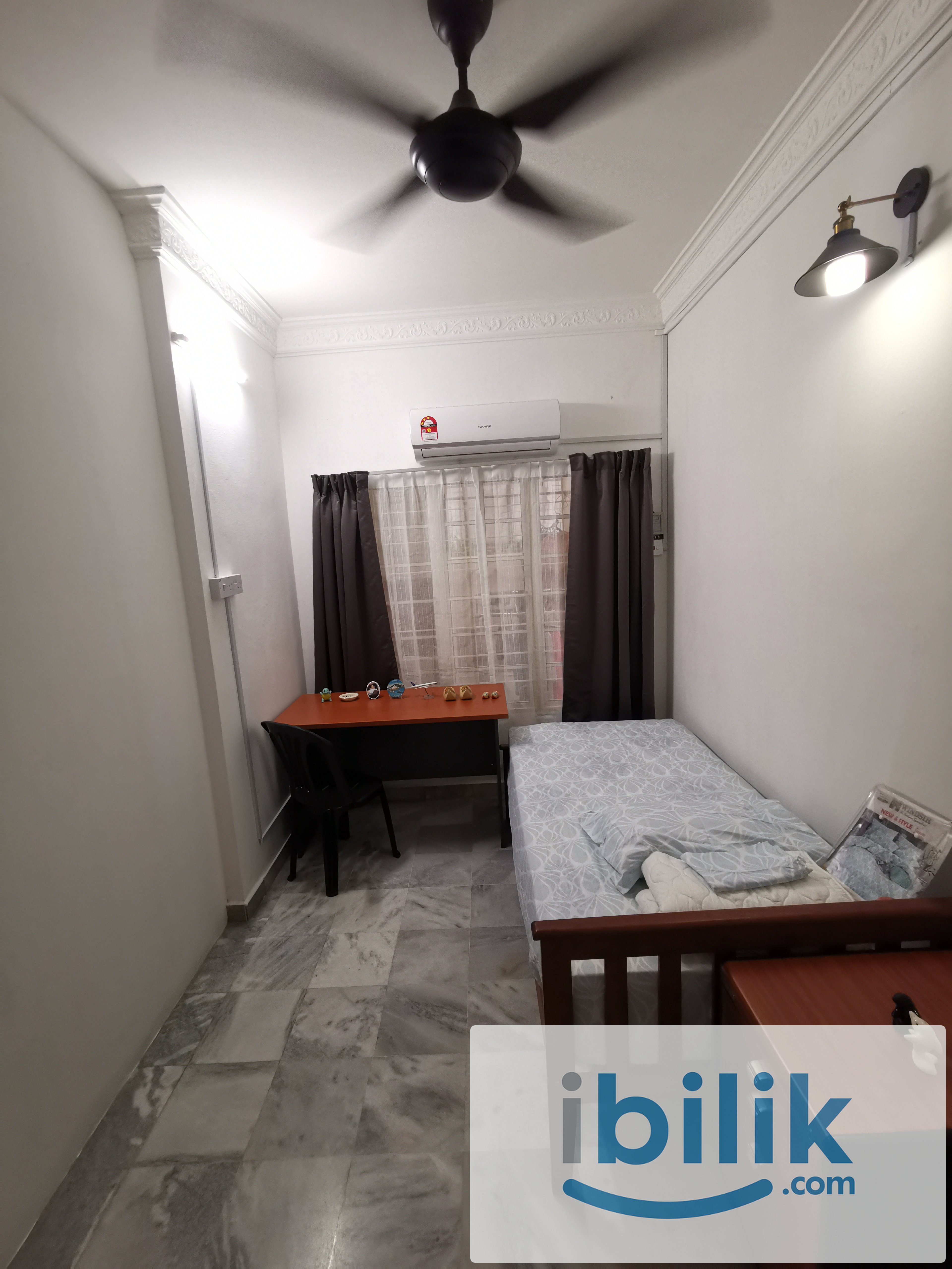 Middle Room - Image 1