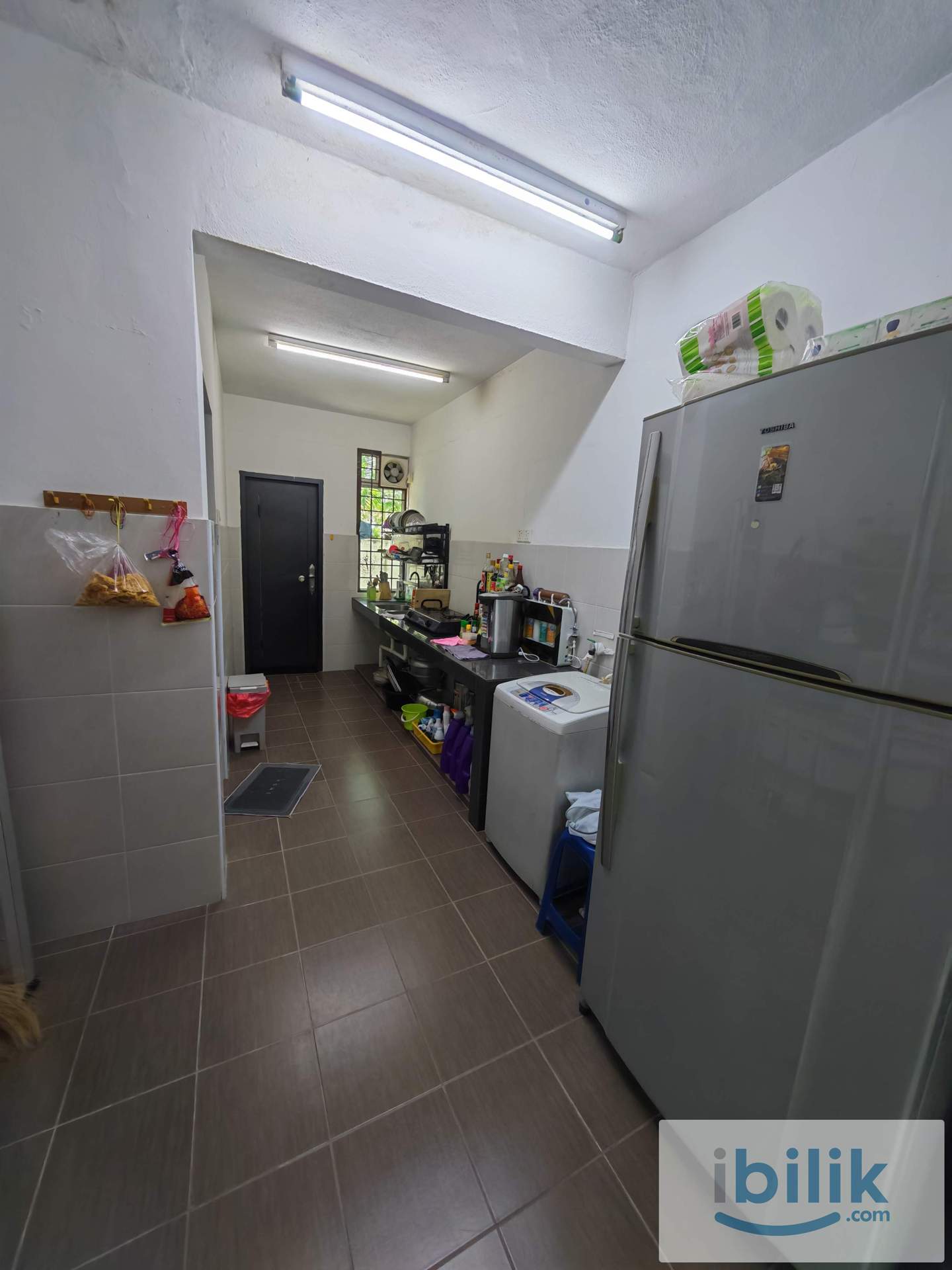 Medium Room at Puchong Perdana - Image 4