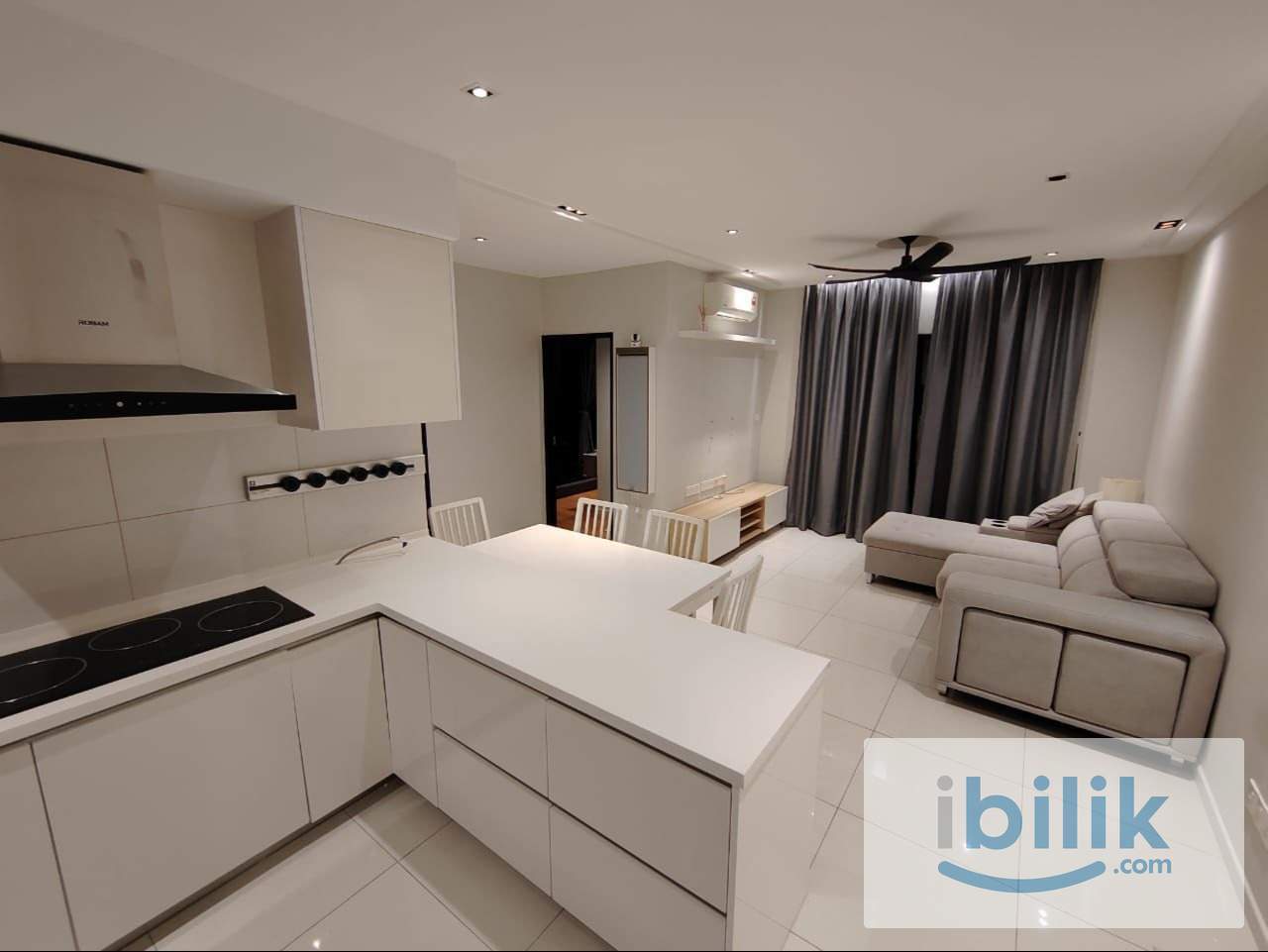 Middle Room - Image 3