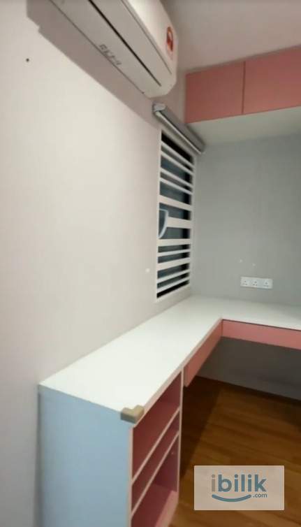 Middle Room - Image 8