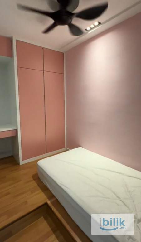 Middle Room - Image 1