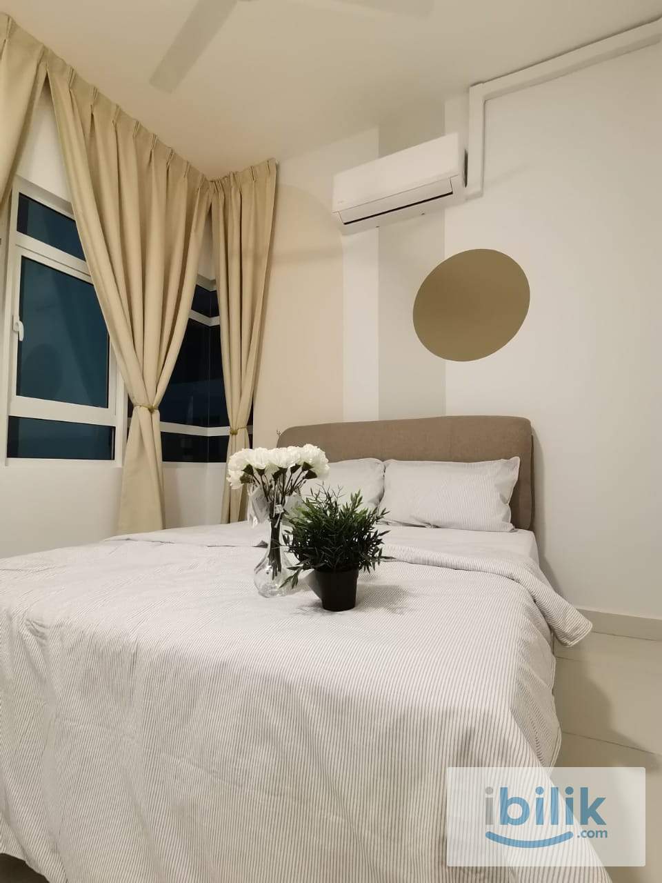 WALKING DISTANCE MRT & LRT & MONORAIL TITIWANGSA  FULLY FURNISHED MIDDLE ROOM - Image 1