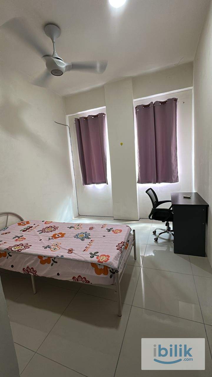 Middle Room Mahkota Garden Condo  - Image 1