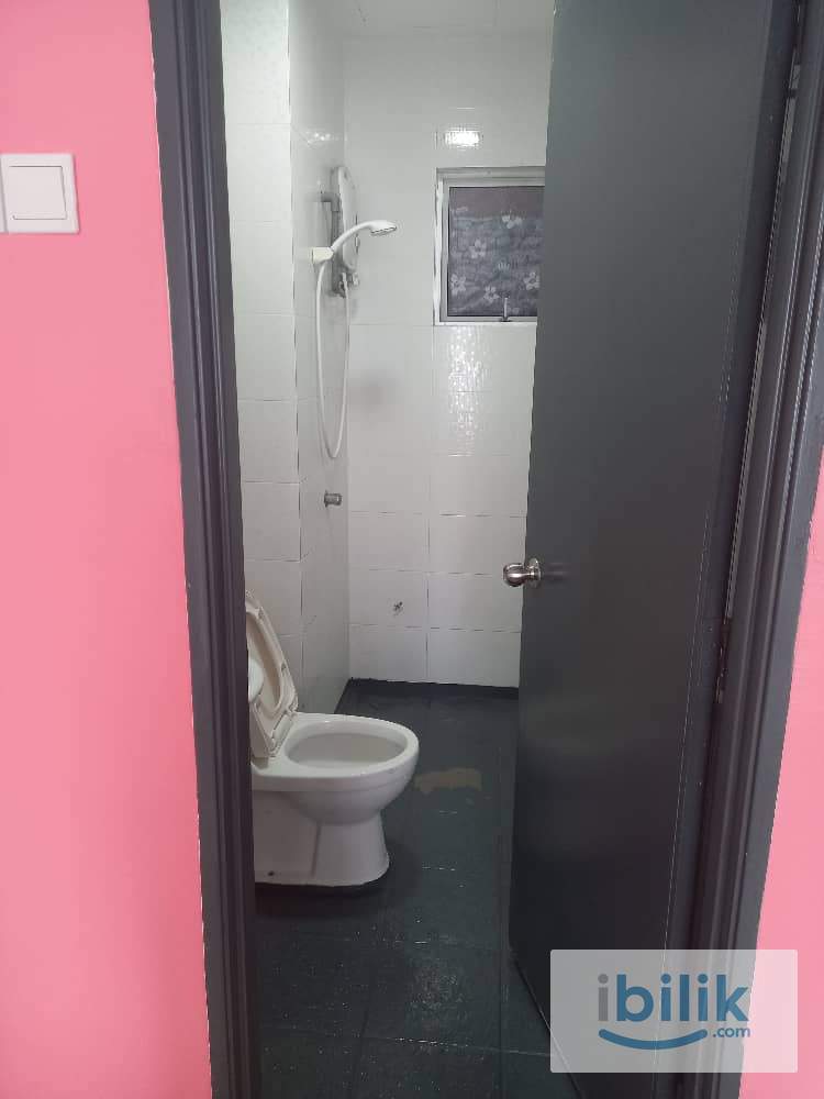 Master Room at Mahkota Garden Condo Fully Furnished  - Image 2