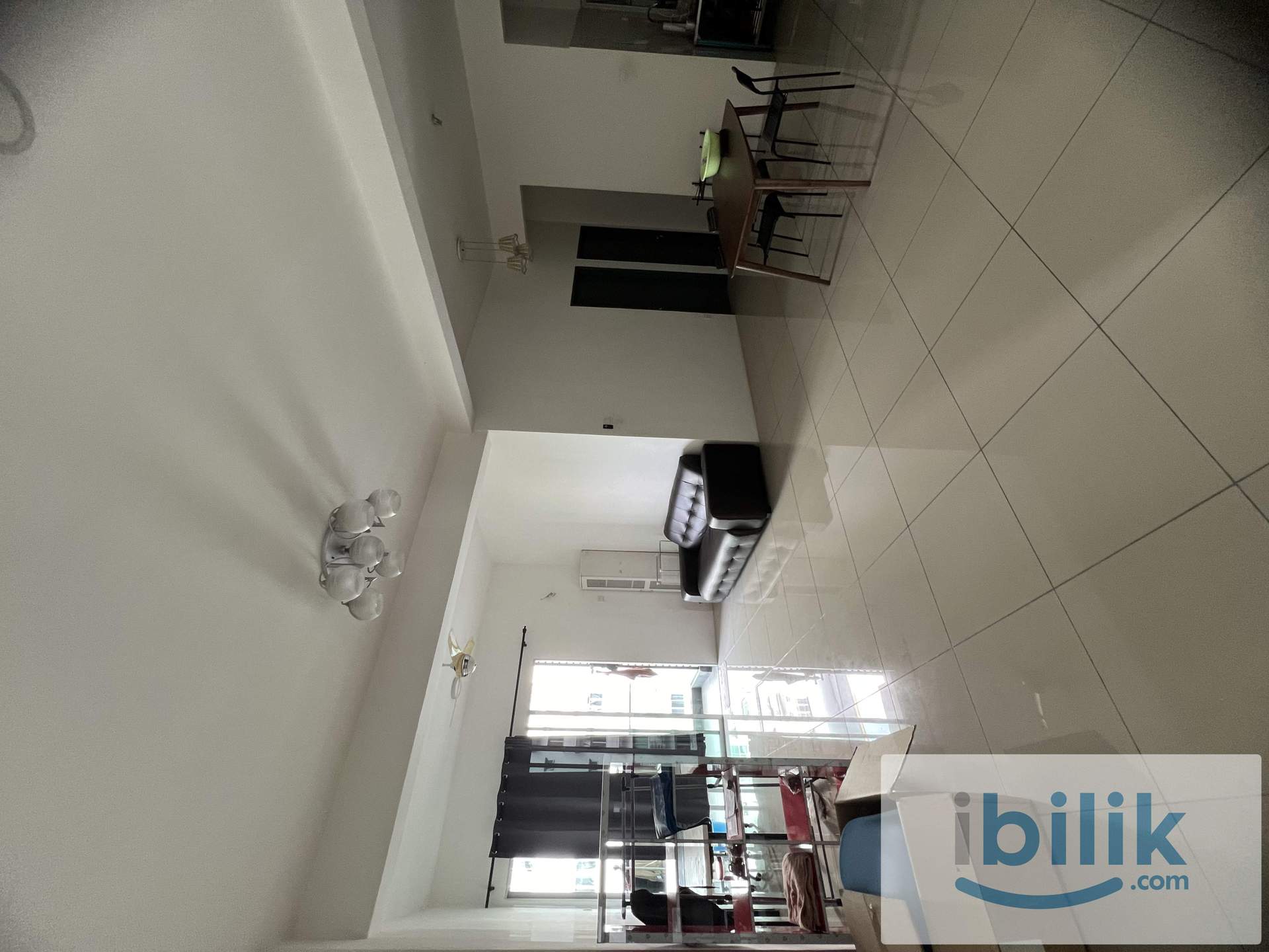 Master room  - Image 4