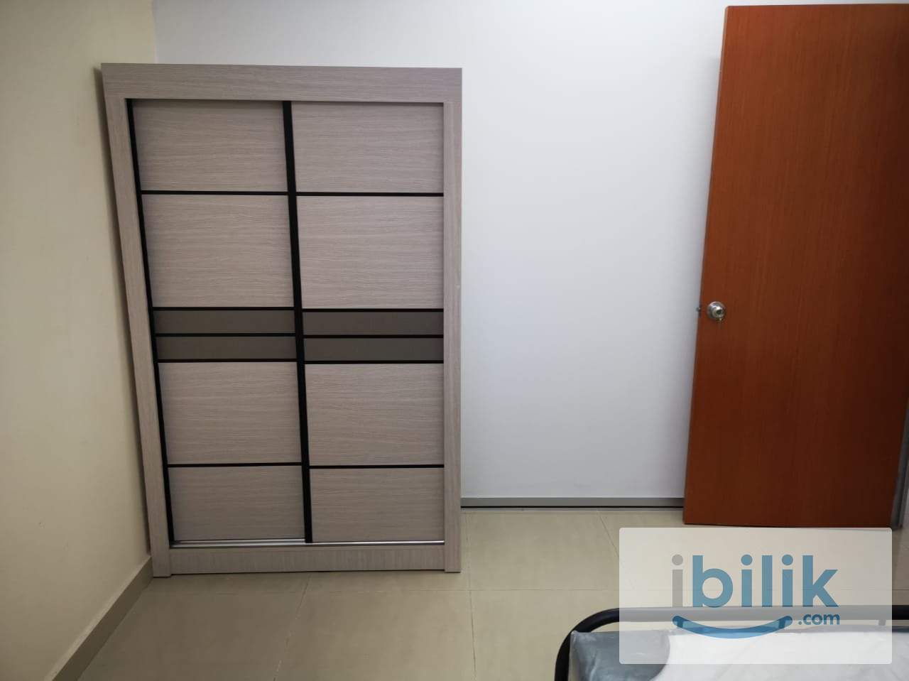 Middle Room at Putra Avenue, Putra Heights - Image 7