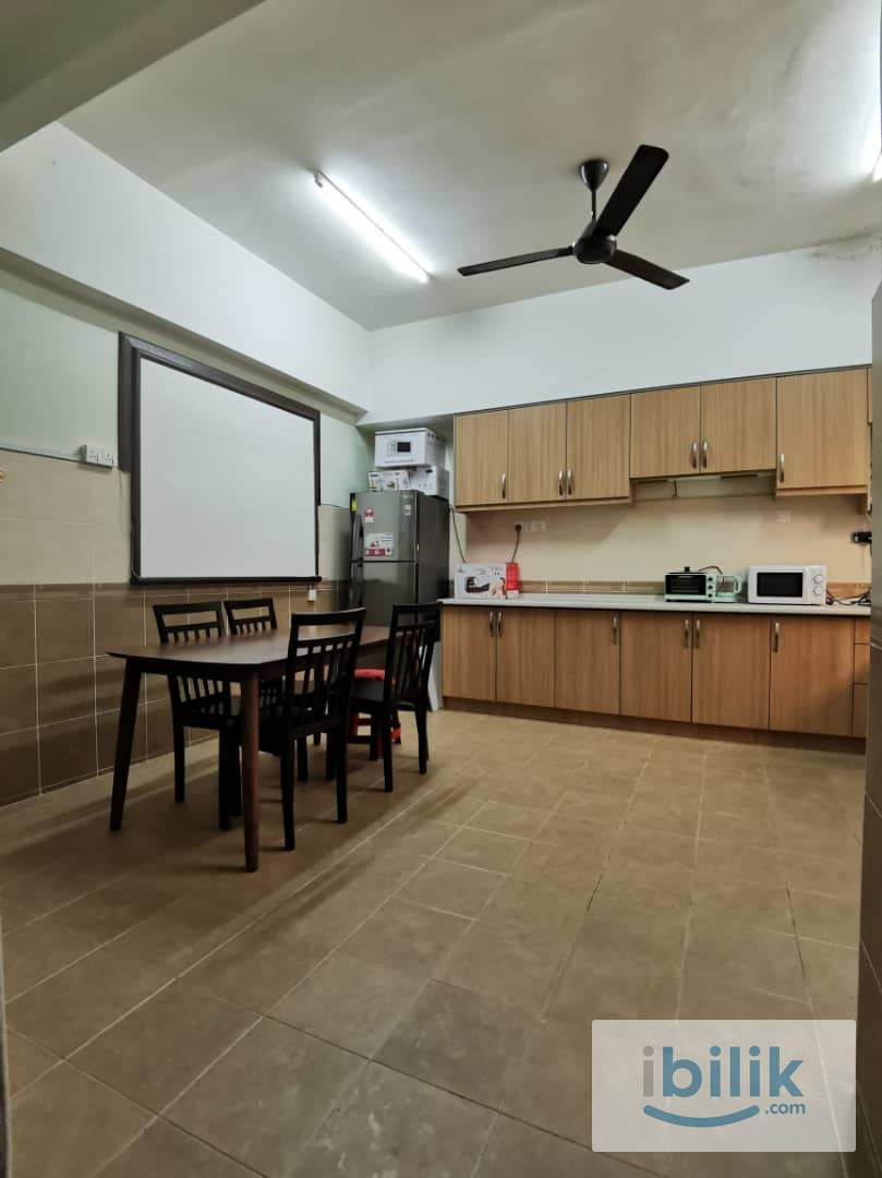 Single Room at Putra Avenue, Putra Heights - Image 1