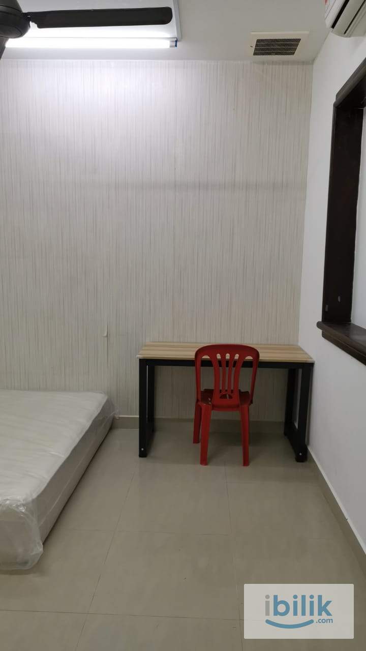 Middle Room at Putra Avenue, Putra Heights - Image 2