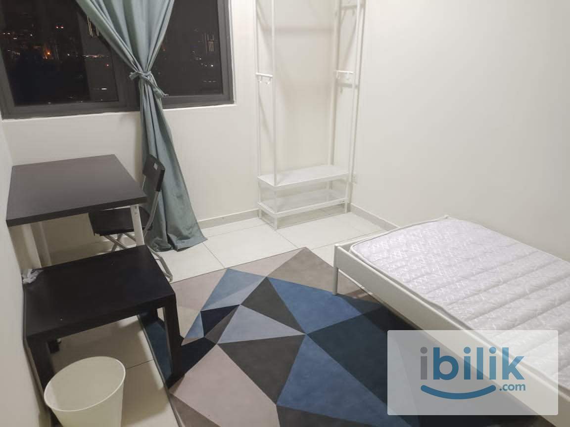 Middle room - Image 2