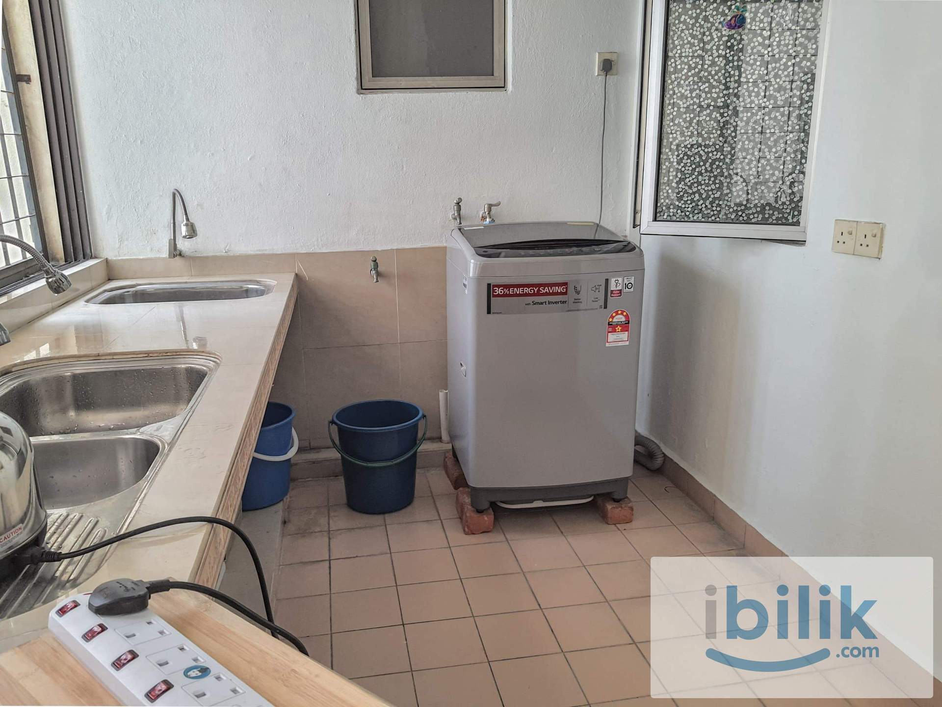 D'Aman Crimson Apartment, Petaling Jaya (small room) - Image 1